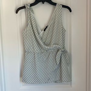 2/30$  banana republic tank top